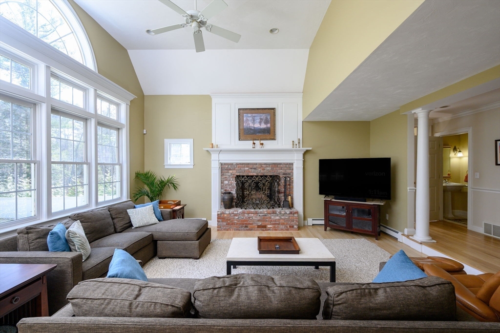 108 Deerfield Lane Hanover, MA 02339 - Photo 14 of 40