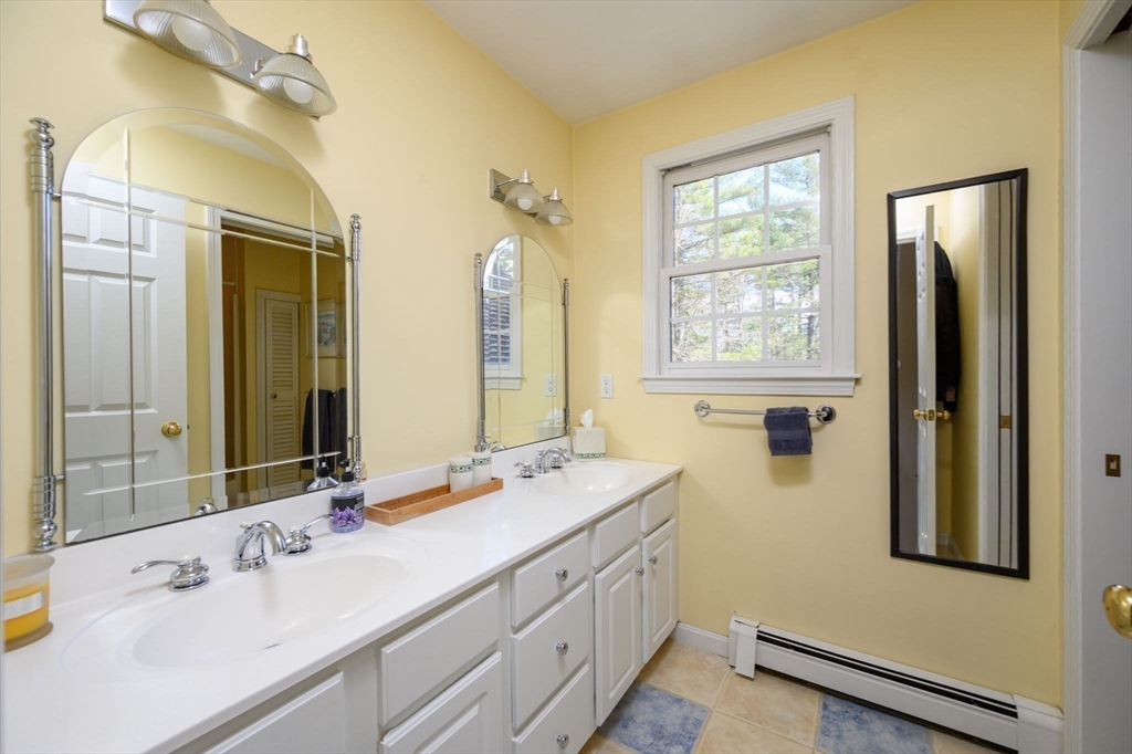 108 Deerfield Lane Hanover, MA 02339 - Photo 31 of 40