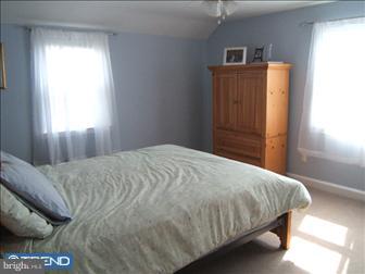404 Earlington Road Havertown, PA 19083 - Photo 5 of 6 Bedroom - Main