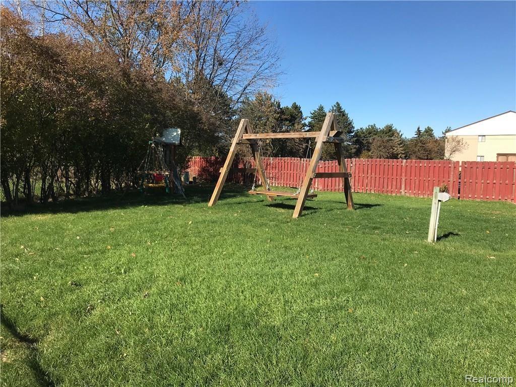 40848 Worthington Road Canton, MI 48188 - Photo 24 of 25
