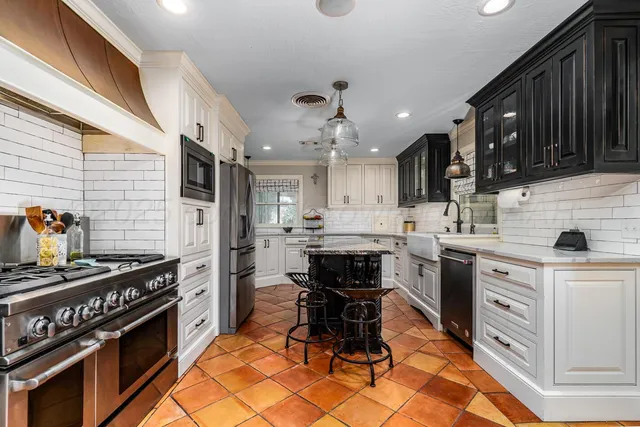 $440,000 | 4502 Southwest 2nd Avenue, Amarillo, TX 79106