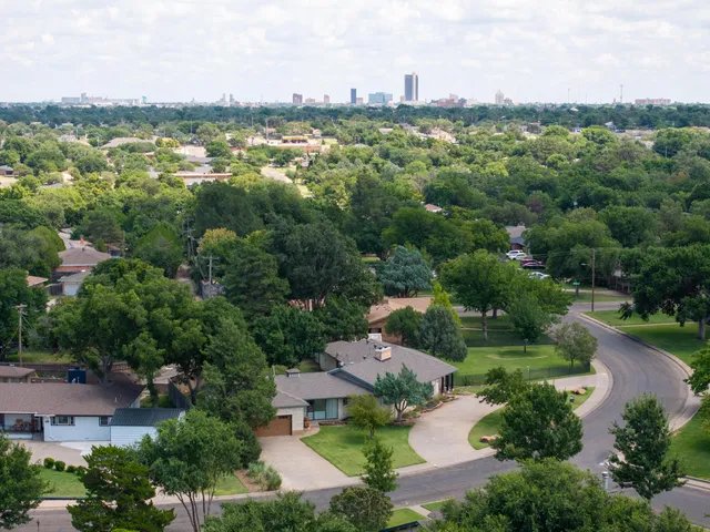 $440,000 | 4502 Southwest 2nd Avenue, Amarillo, TX 79106