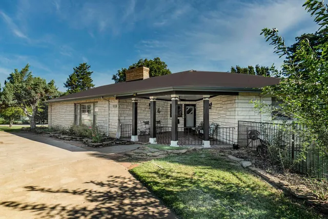 $440,000 | 4502 Southwest 2nd Avenue, Amarillo, TX 79106