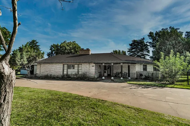 $440,000 | 4502 Southwest 2nd Avenue, Amarillo, TX 79106