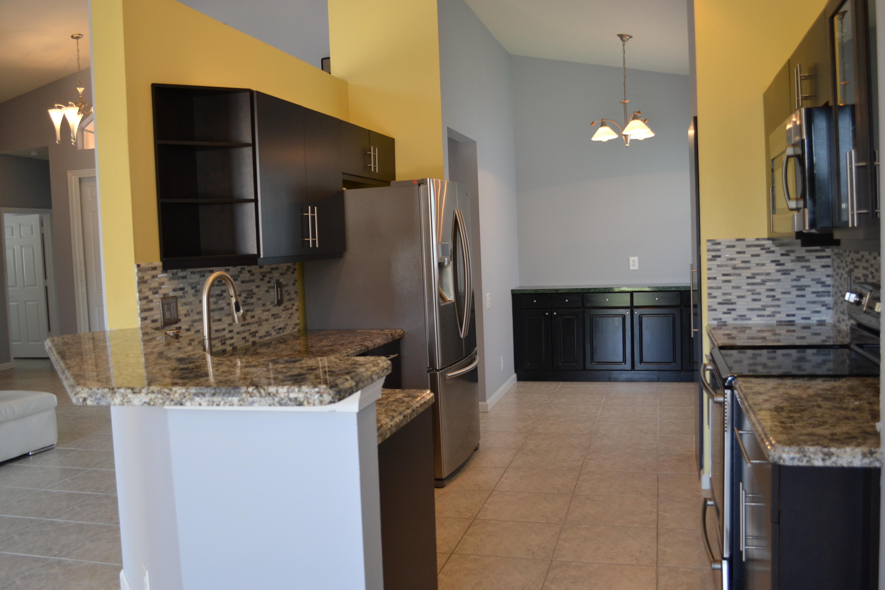 390 Springview Loop Port St. Lucie, FL 34986 - Photo 11 of 43 DSC_0429