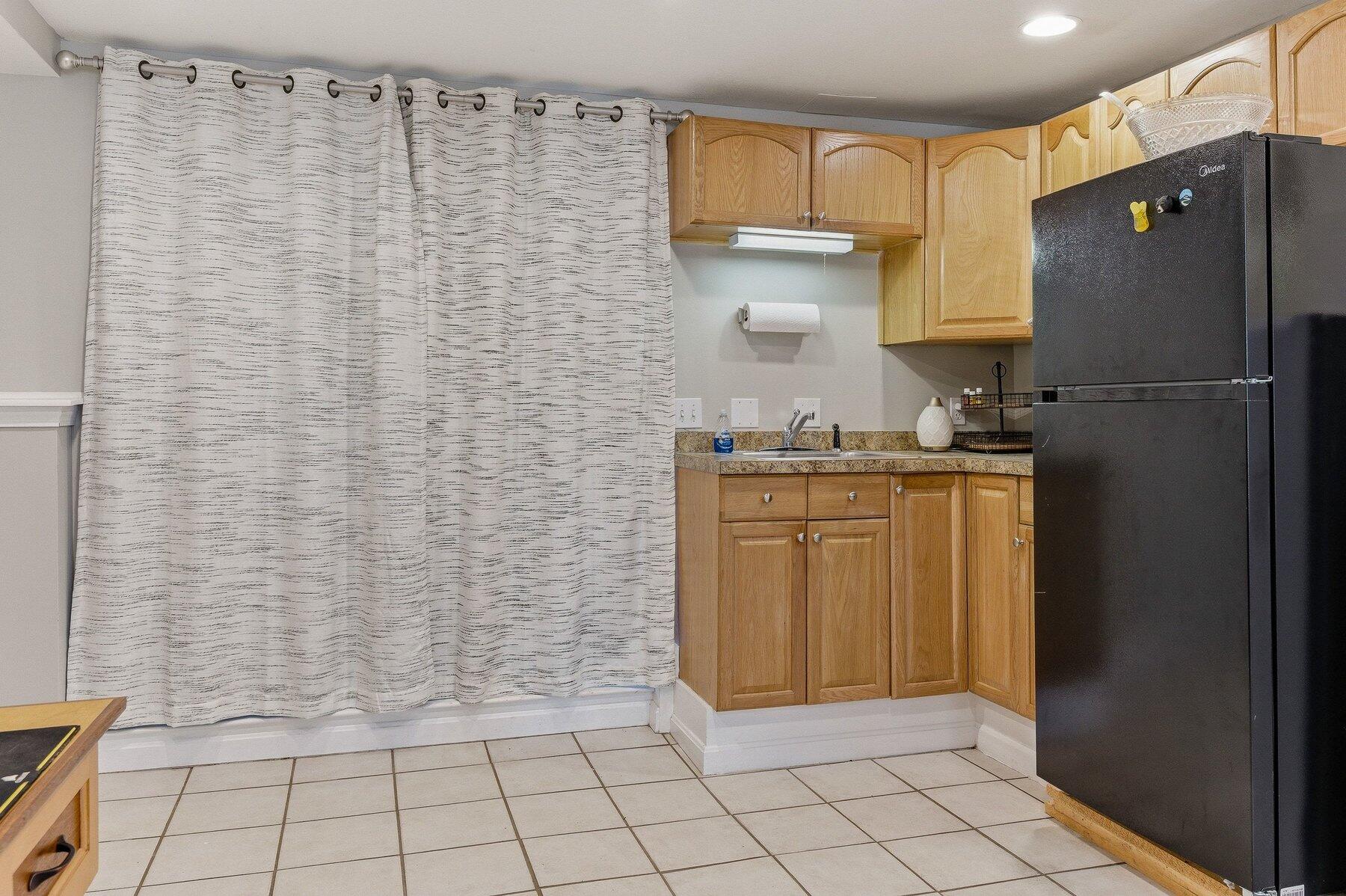 494 Back Road Shapleigh, ME 04076 - Photo 40 of 51 Wet Bar In Basement