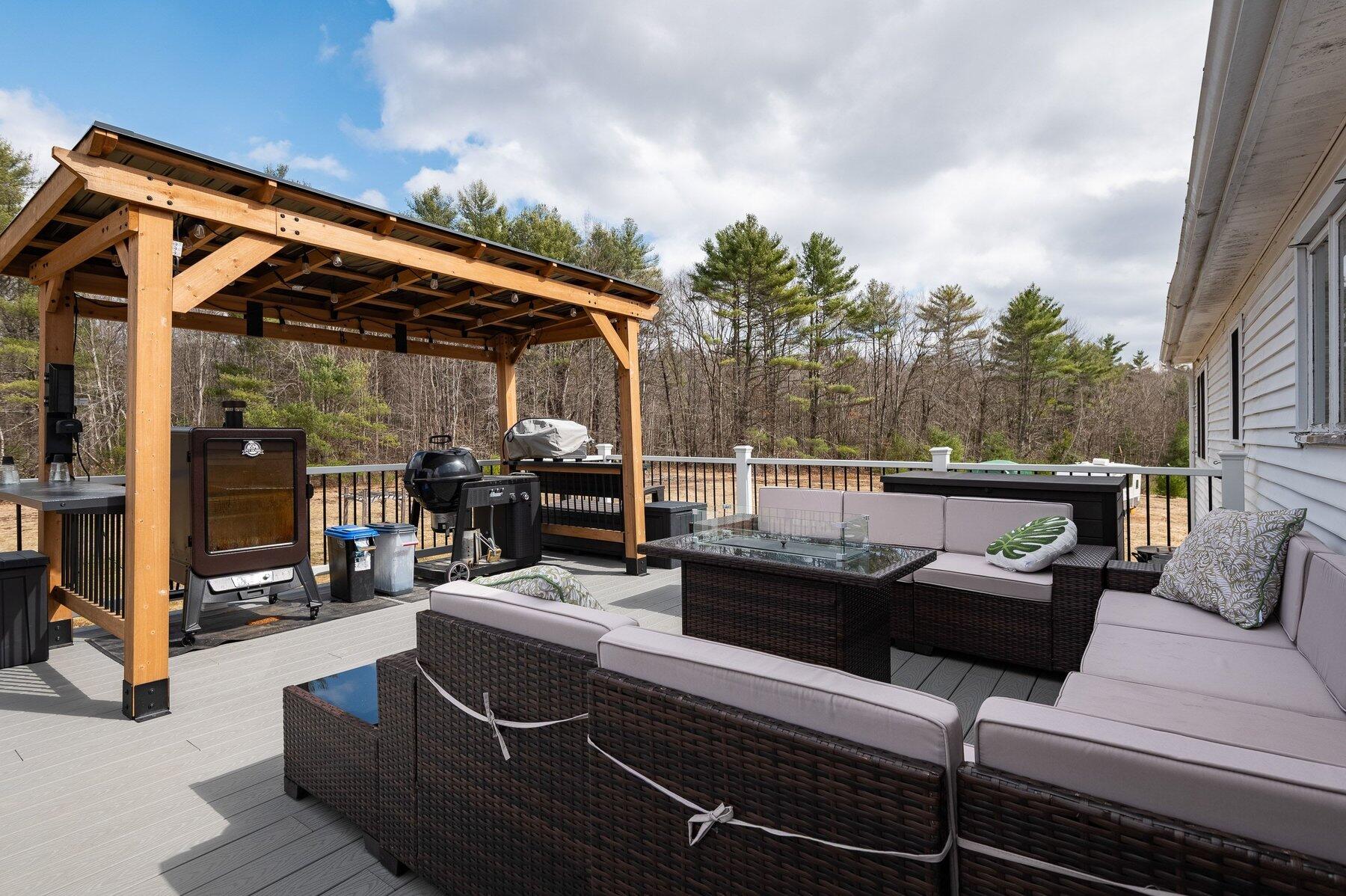 494 Back Road Shapleigh, ME 04076 - Photo 5 of 51 20x20 Deck