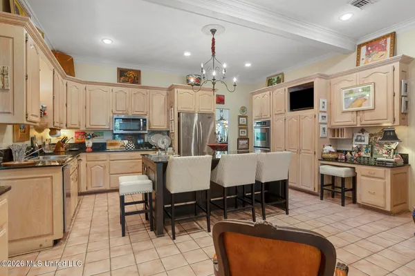 $450,000 | 5111 Canton Heights Drive, Jackson, MS 39211