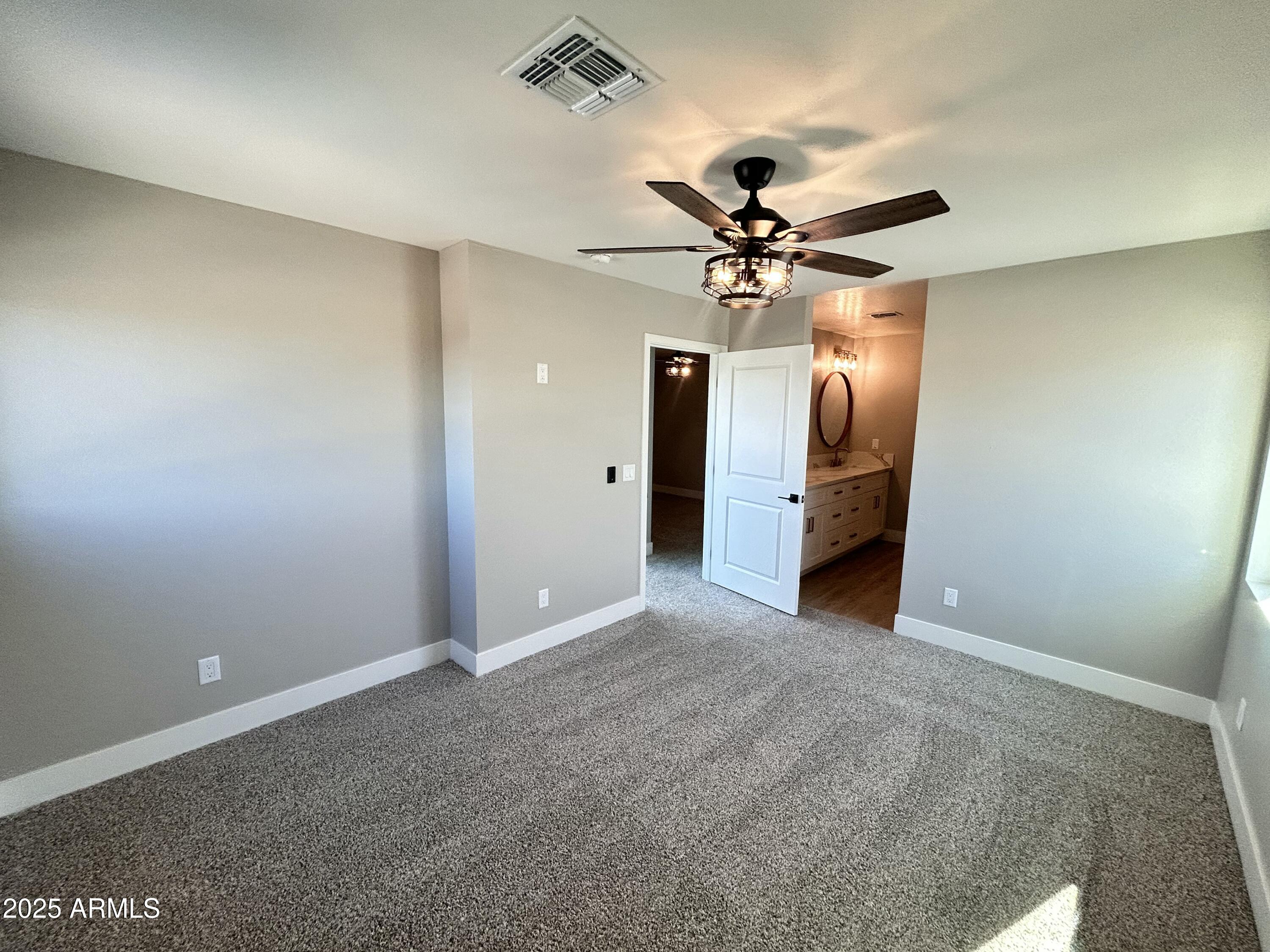905 West Dobbins Road Phoenix, AZ 85041 - Photo 11 of 17 IMG_8113