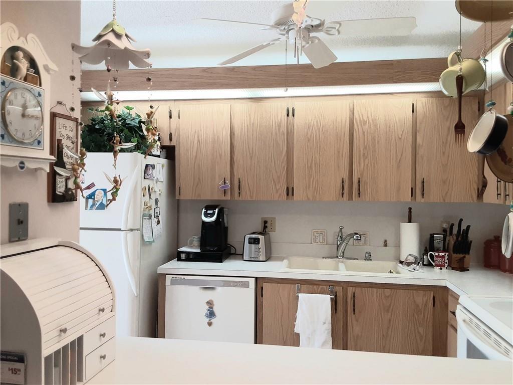 1170 6th Avenue, Unit 11D Vero Beach, FL 32960 - Photo 7 of 13