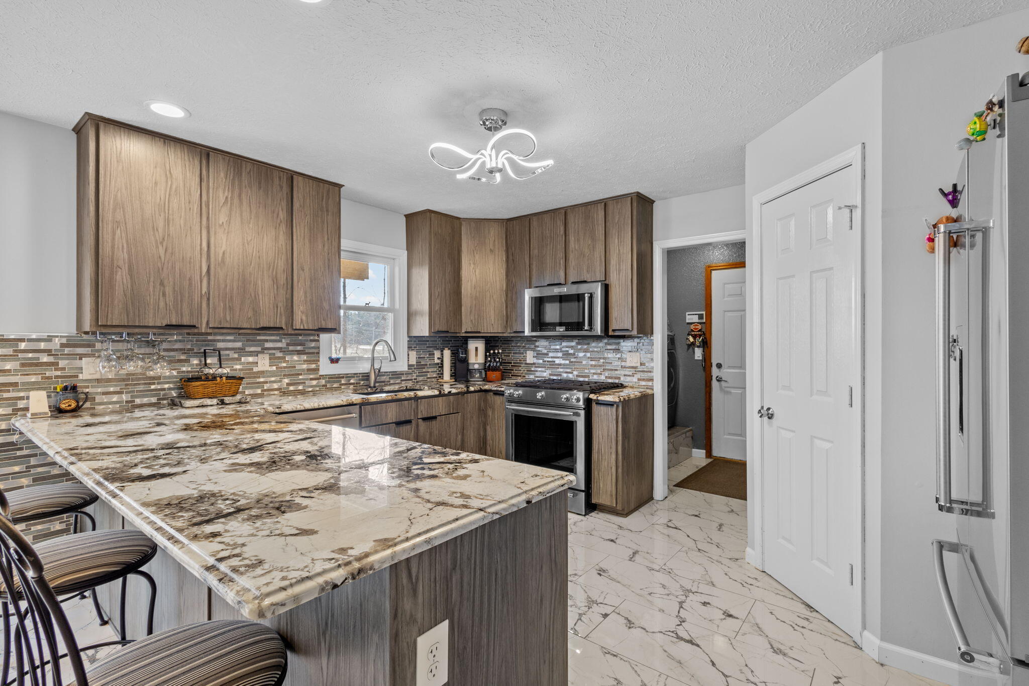 6361 East State Road 2 Rolling Prairie, IN 46371 - Photo 12 of 40 2048x1365