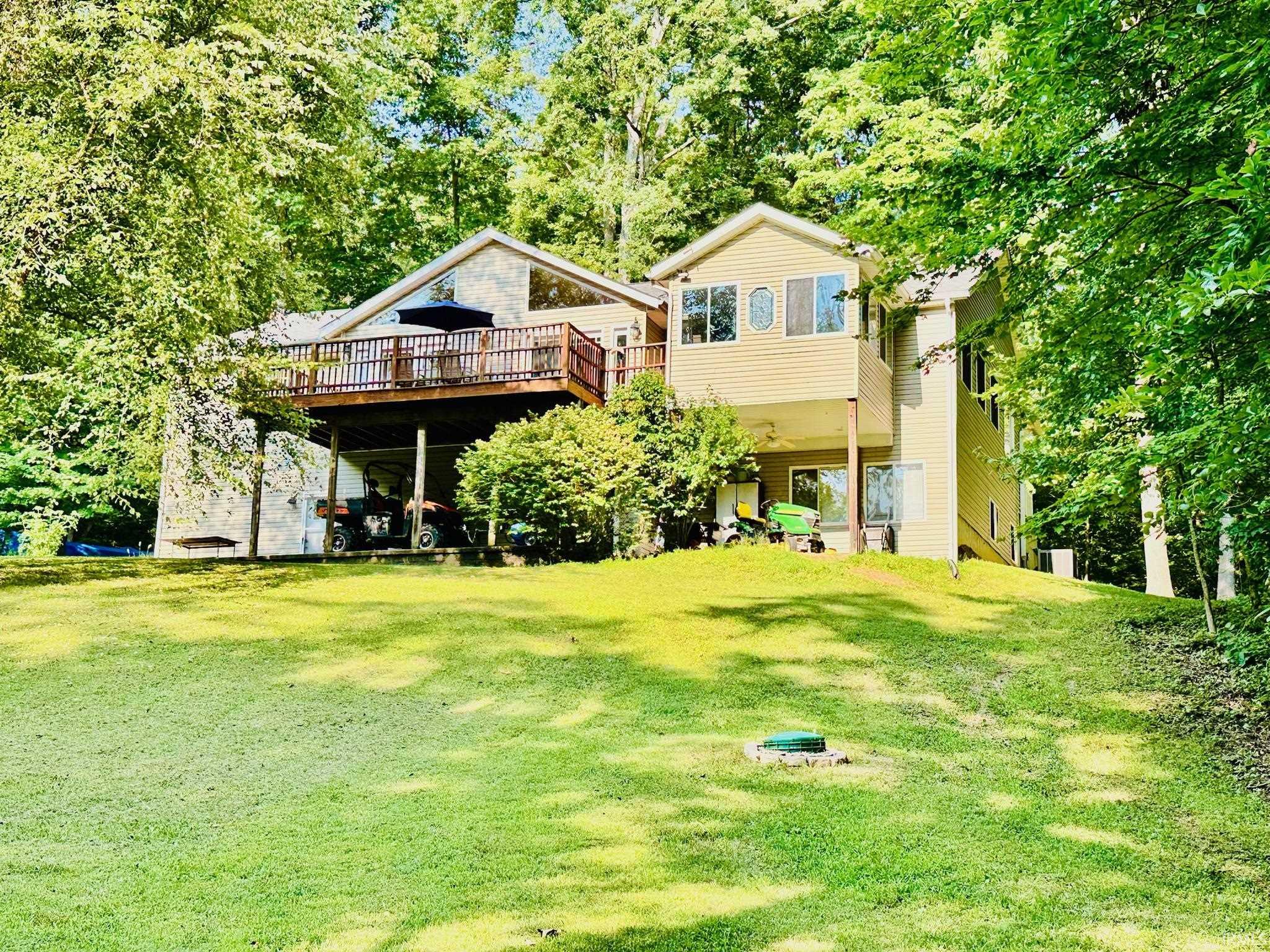 555 Sherwood Road Mitchell, IN 47446 - Photo 5 of 36