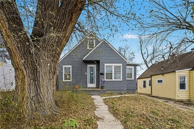 $115,000 | 447 North Quincy Avenue, Kansas City, MO 64123