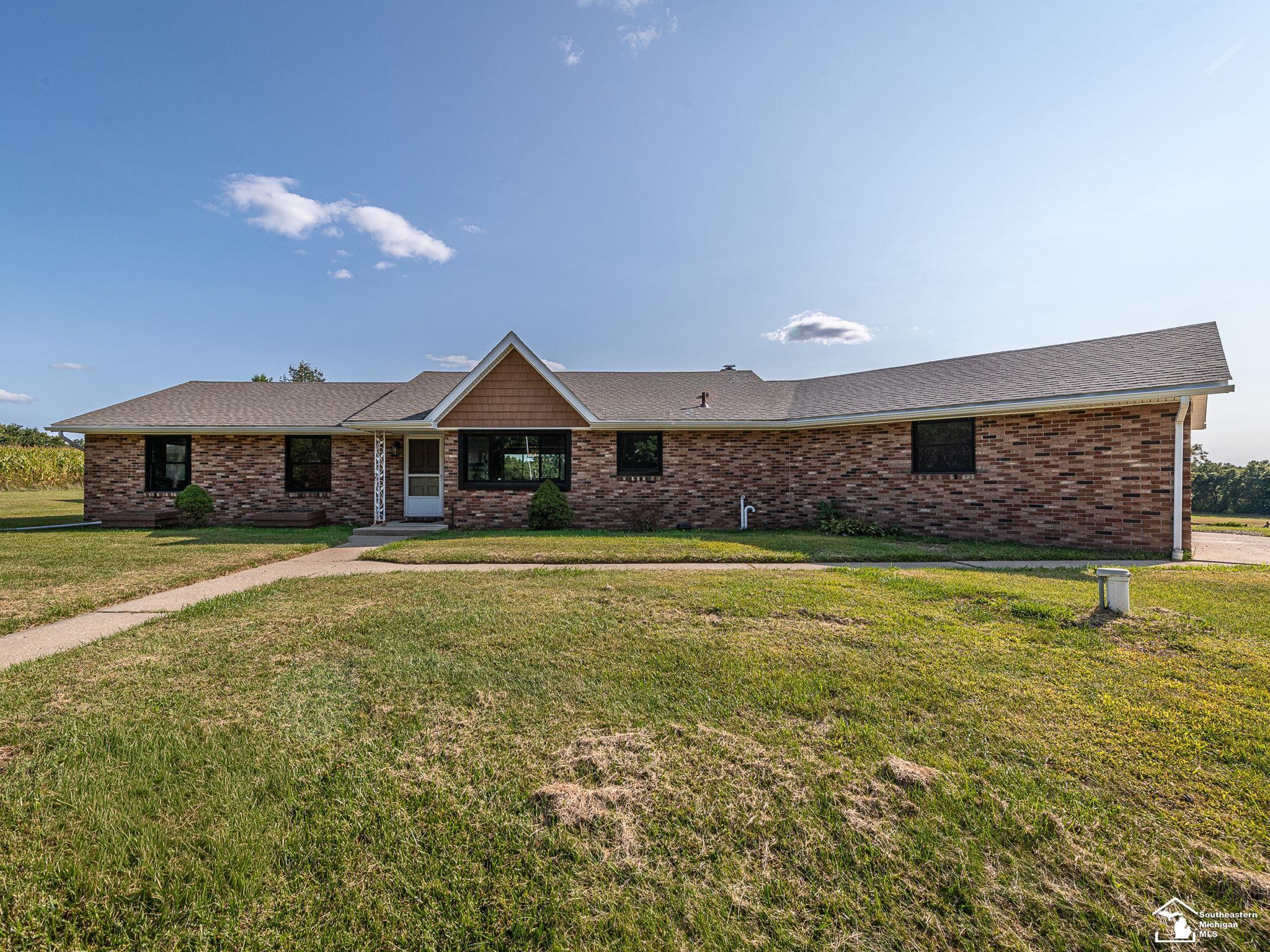 15255 Wheaton Road Brooklyn, MI 49230 - Photo 1 of 57 50188010-231af608-f254-49a5-9032-9cfb1c6312dc.JPG