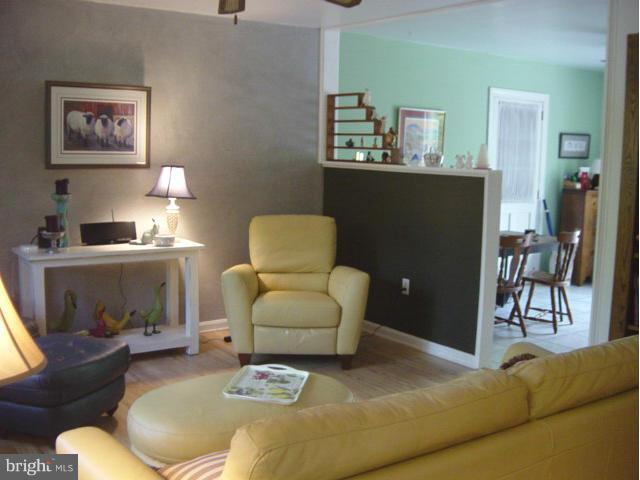 42243 Riva Ridge Drive Hollywood, MD 20636 - Photo 5 of 18 Living Room