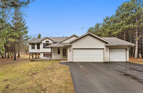 $450,000 | 1402 143rd Street, New Richmond, WI 54017