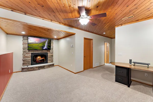 $450,000 | 1402 143rd Street, New Richmond, WI 54017