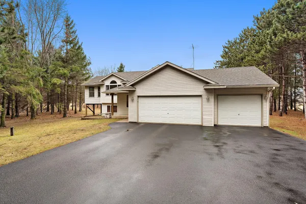 $450,000 | 1402 143rd Street, New Richmond, WI 54017