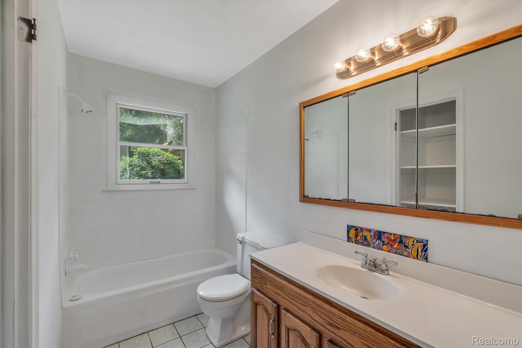 535 North Nicholson Road Fowlerville, MI 48836 - Photo 28 of 68 28-535-Nicholson-WindowStill-Real-Estate-Photography-28.jpg