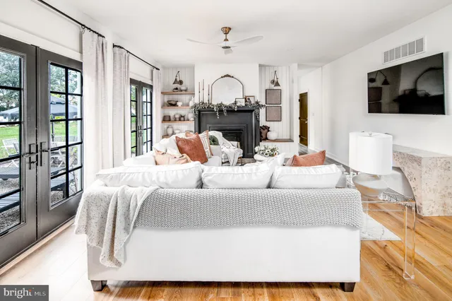 $1,695,000 | 1404 Timber Mill Lane, West Chester, PA 19380