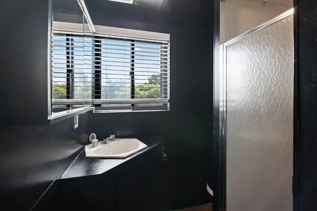 $569,999 | N20W28282 Oakton Road, Delafield, WI 53072