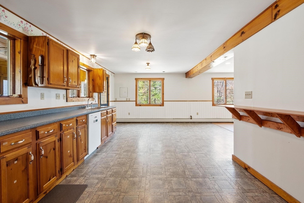 14 Wright Road Ashby, MA 01431 - Photo 11 of 39