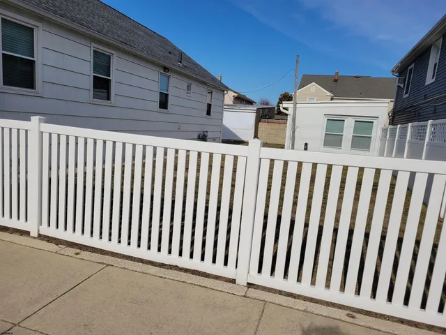 $10,000 | 303 North Washington Avenue, Unit AUGUST 15TH SEPTEMBER 1, Ventnor City, NJ 08406