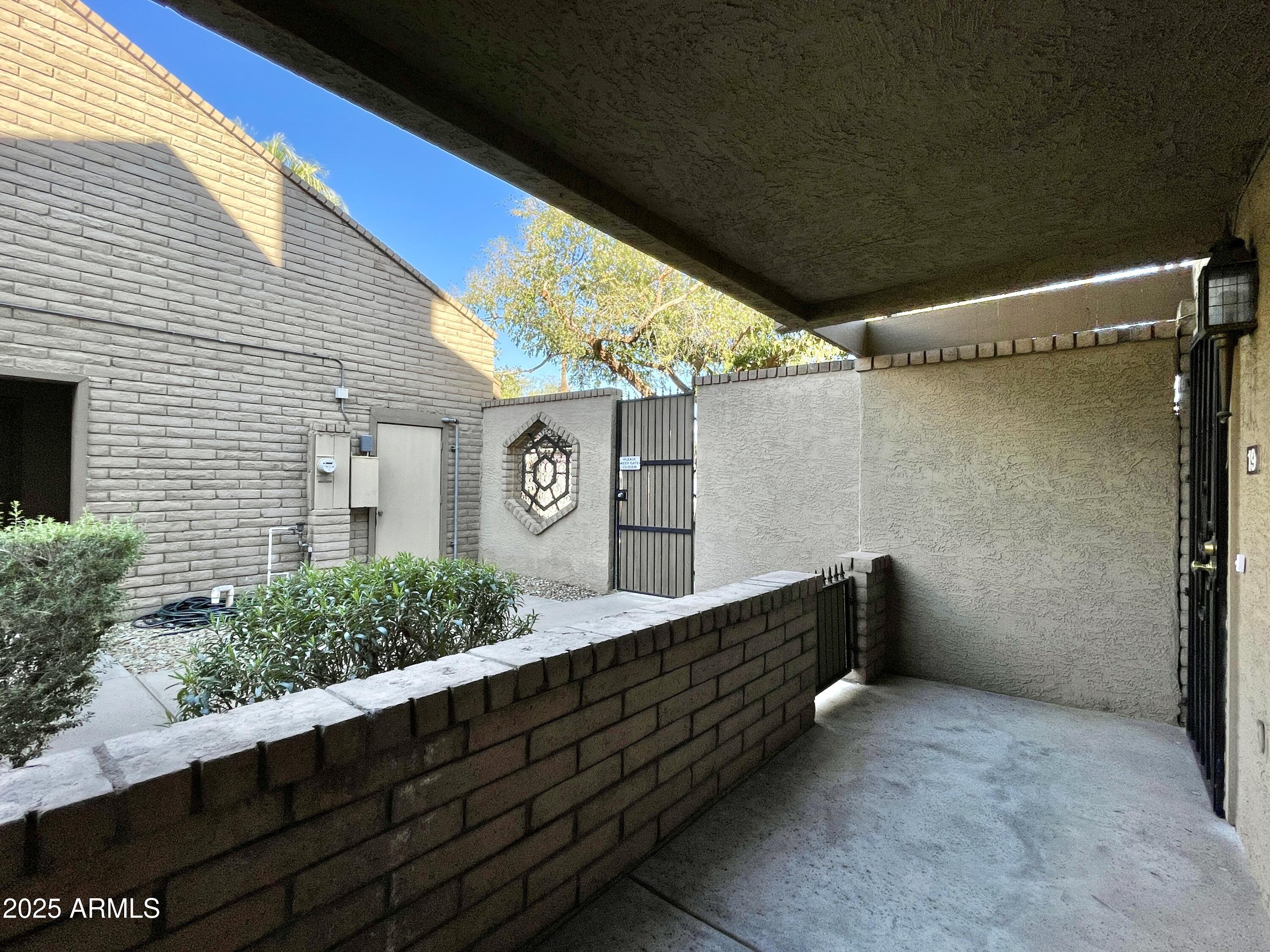 5330 North Central Avenue, Unit 19 Phoenix, AZ 85012 - Photo 32 of 33 a view of outdoor space