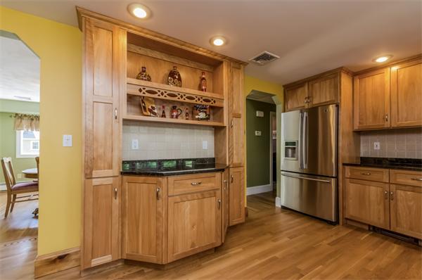 23 Fuller Road Middleton, MA 01949 - Photo 3 of 21 Gallery Image 3