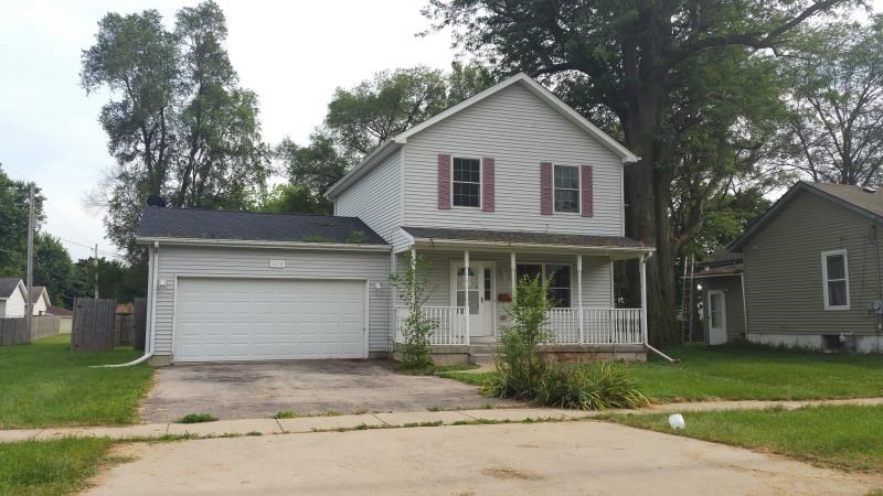 1218 Ave A Rochelle, IL 61068 - Photo 1 of 13 Gallery Image 1