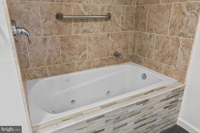 $898,000 | 1024 North Arlington Mill Drive, Arlington, VA 22205