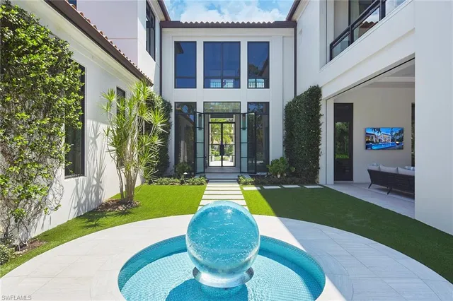 a view of outdoor space yard and patio