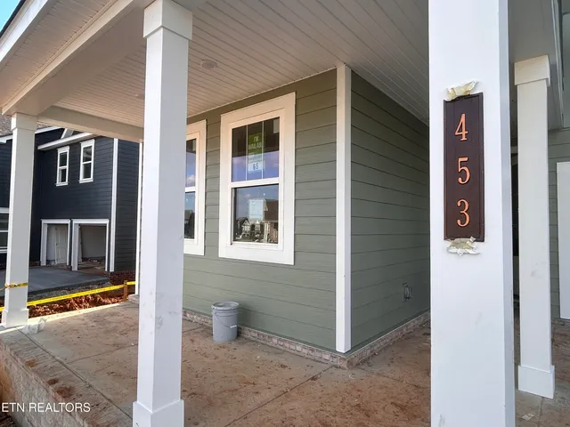 $713,987 | 453 Ivey Farms Road, Farragut, TN 37934