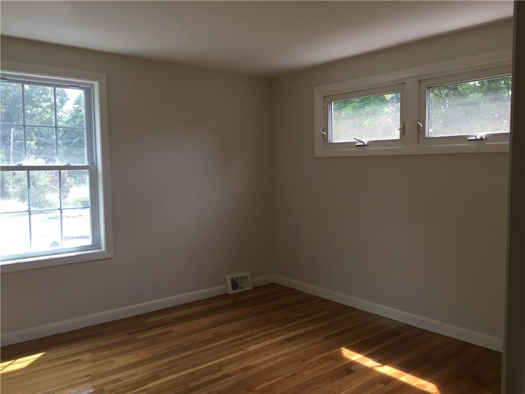 88 S Road North Kingstown, RI 02852 - Photo 28 of 31 Gallery Image 28