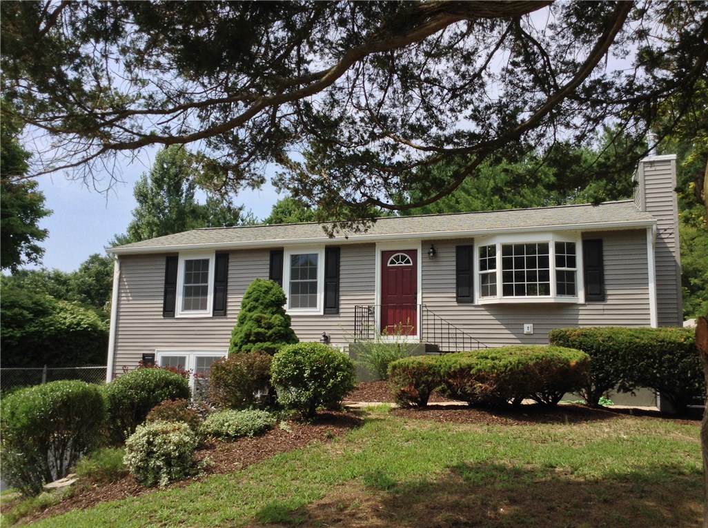 88 S Road North Kingstown, RI 02852 - Photo 3 of 31 Gallery Image 3