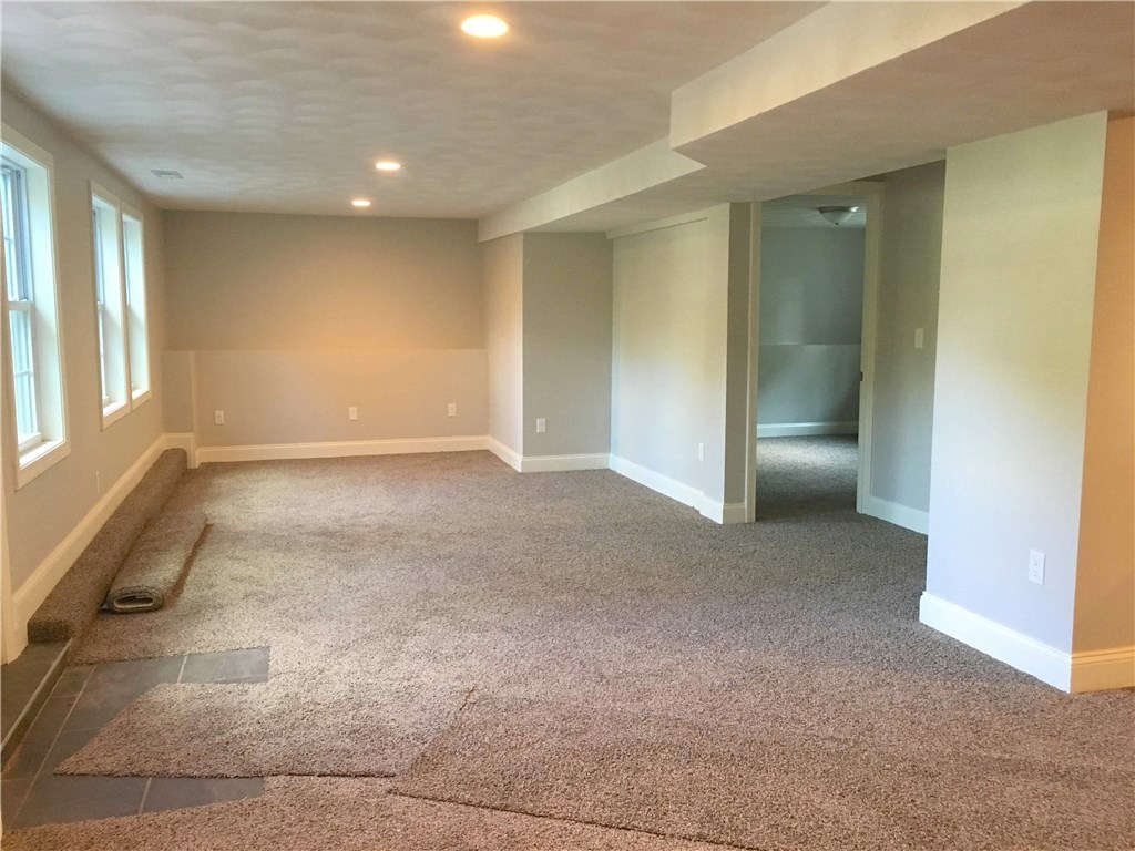 88 S Road North Kingstown, RI 02852 - Photo 10 of 31 Gallery Image 10