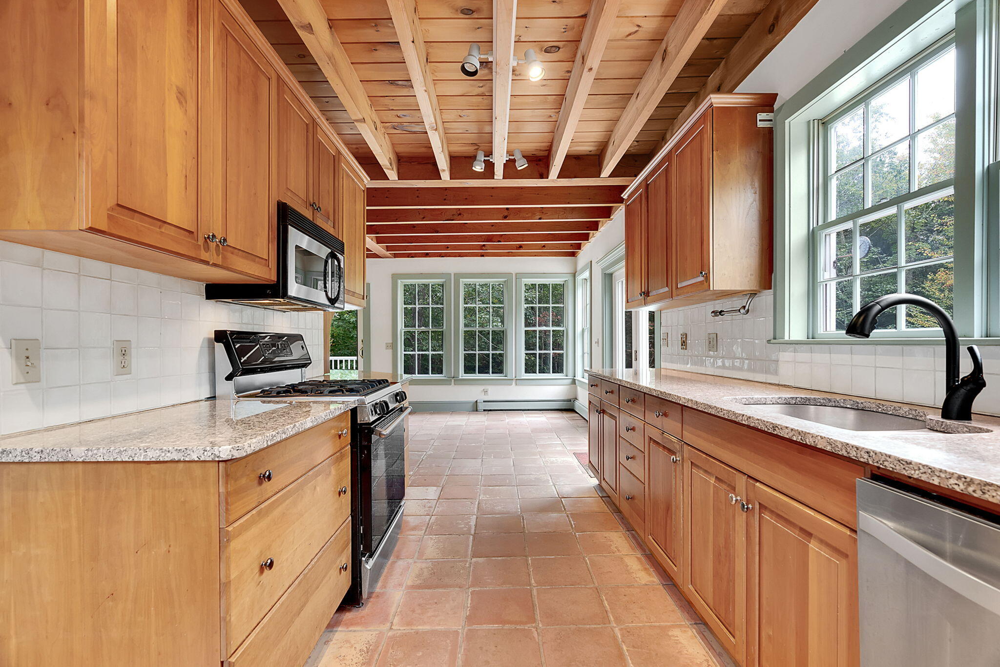 6 Coffin Pond Road Freeport, ME 04032 - Photo 7 of 39 6CoffinPond-4