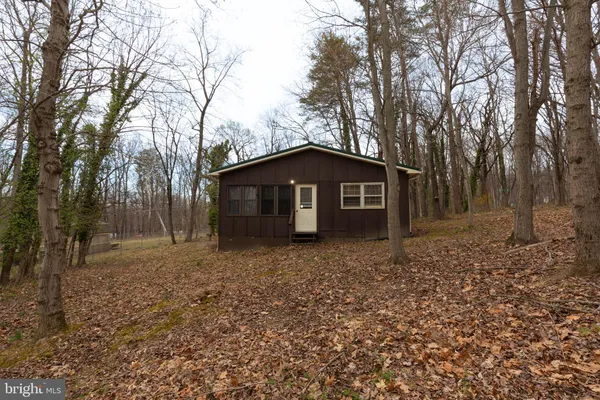 $1,350 | 15 Gray Fox Road, Harpers Ferry, WV 25425