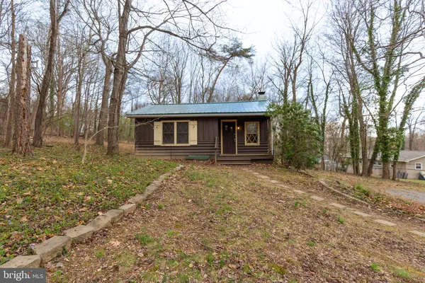 $1,350 | 15 Gray Fox Road, Harpers Ferry, WV 25425