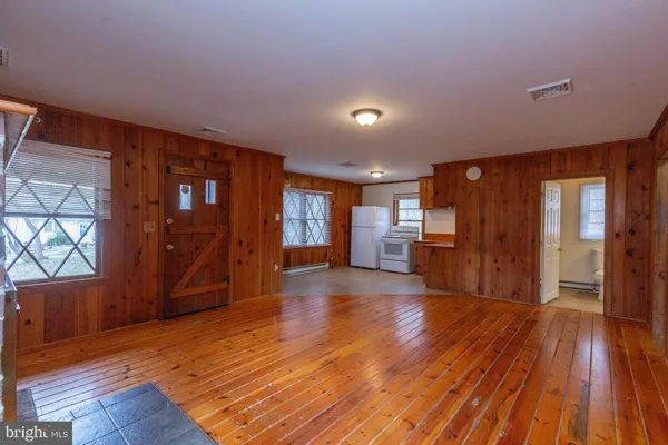 $1,350 | 15 Gray Fox Road, Harpers Ferry, WV 25425
