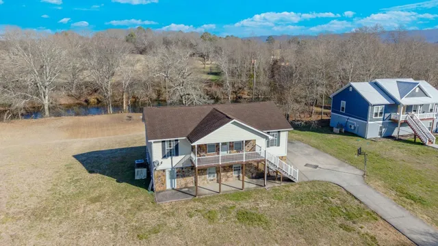$414,000 | 122 Crossing Way, Benton, TN 37307