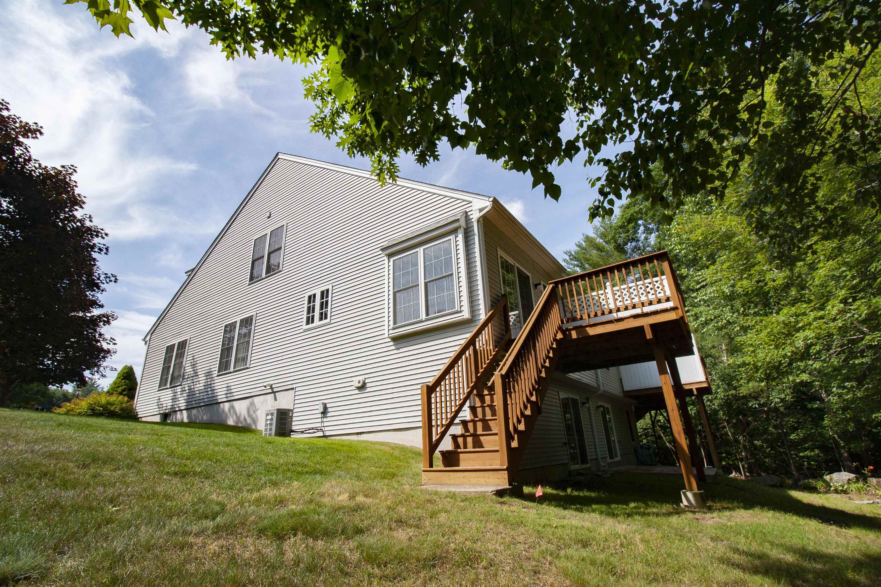 35 Hadleigh Road Windham, NH 03087 - Photo 4 of 26
