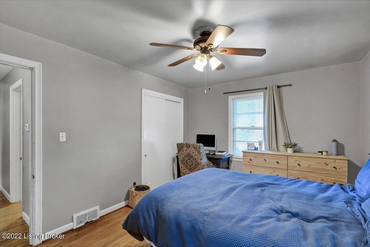 3612 Hughes Road Louisville, KY 40207 - Photo 19 of 28 23-3612 Hughes Rd-122