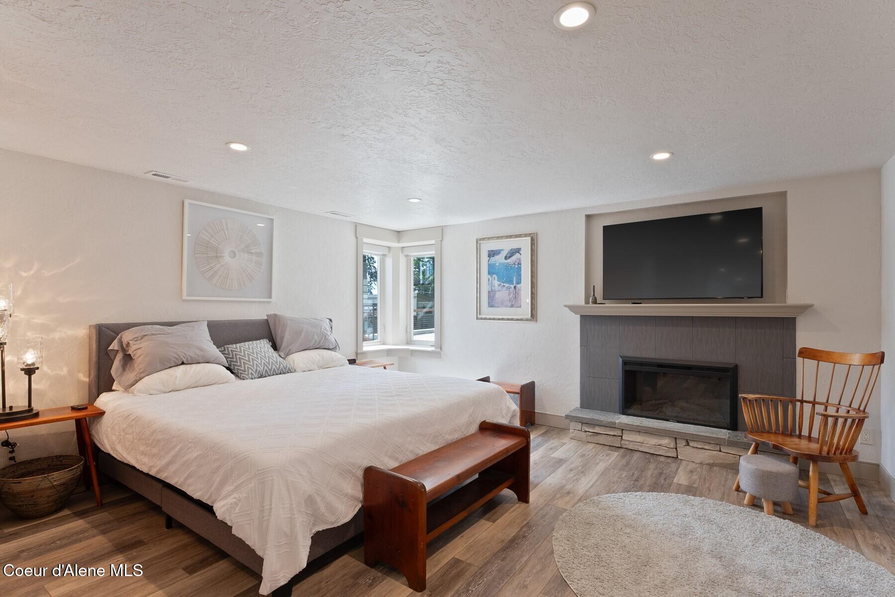 2406-1 South Silver Beach Road Coeur D'Alene, ID 83814 - Photo 23 of 44 Bedroom 2