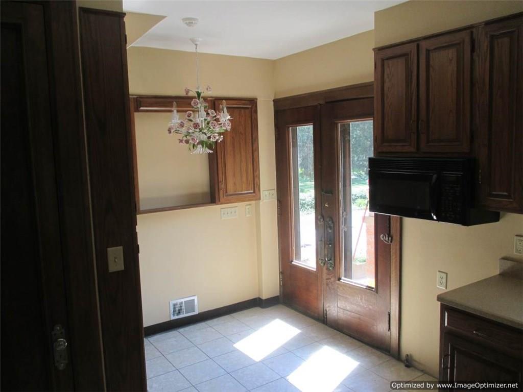 115 West Roberts Road Indianapolis, IN 46217 - Photo 11 of 23 Gallery Image 11