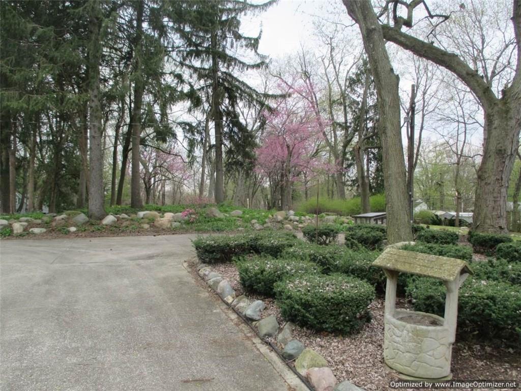 115 West Roberts Road Indianapolis, IN 46217 - Photo 6 of 23 Gallery Image 6