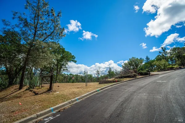 $155,000 | 1012 Eastridge Drive, Napa, CA 94558