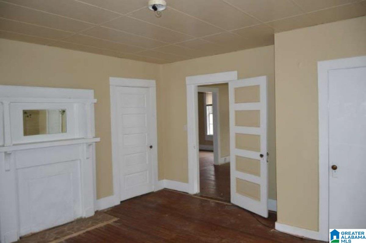 649 27th Street Southwest Birmingham, AL 35211 - Photo 2 of 5