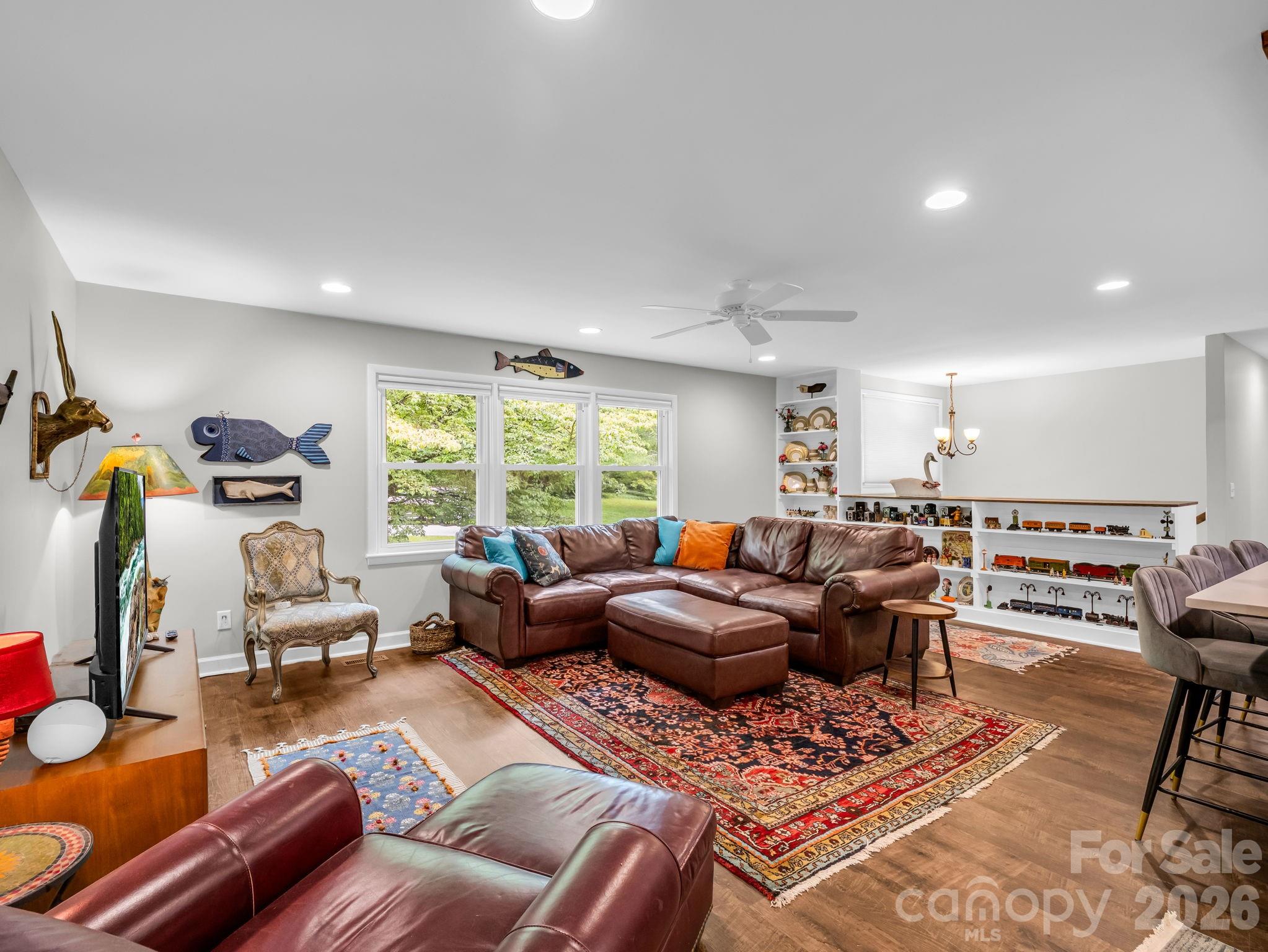 59 Underhill Road Hendersonville, NC 28792 - Photo 15 of 48