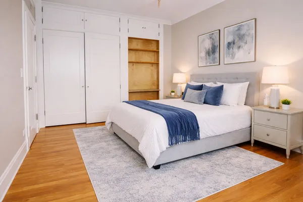 $3,100 | 612 Sheridan Road, Unit 1, Evanston, IL 60202